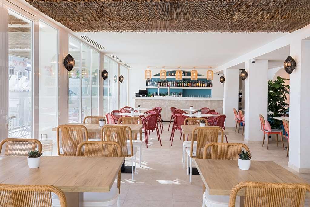 ホテル バルセロ ポネント プライヤ Cala D´Or レストラン 写真